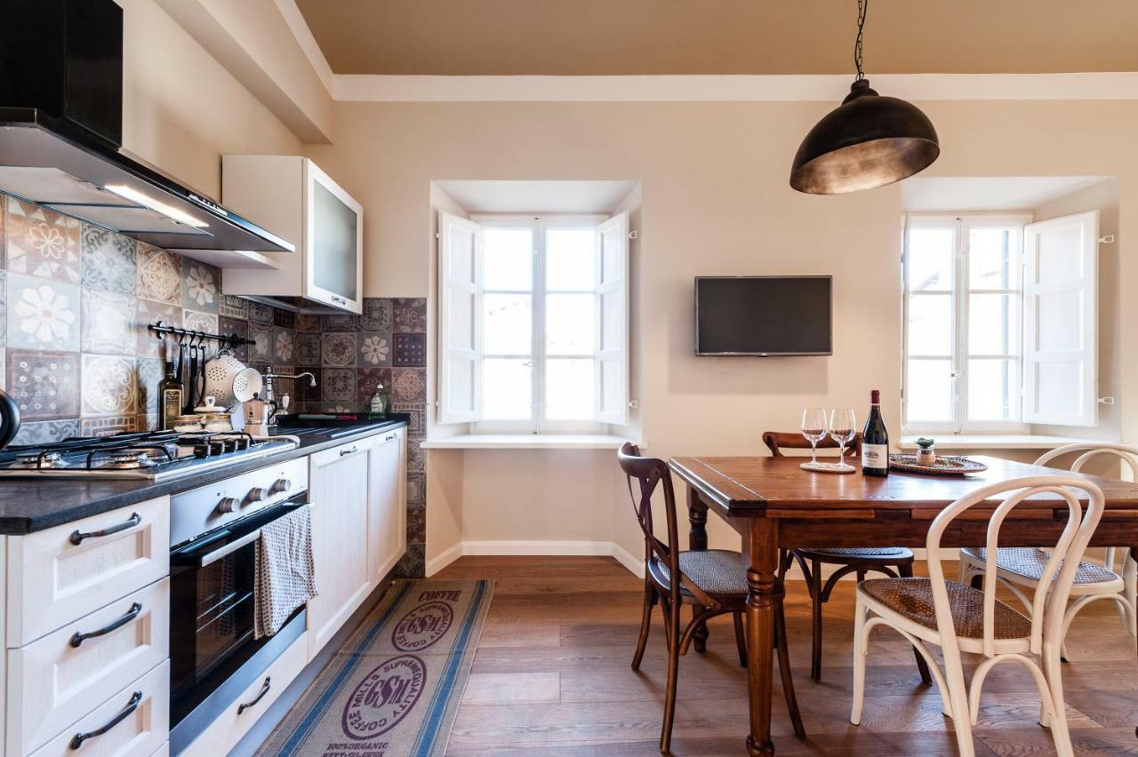 Affordable Suite With A View In The Heart Of Lucca Bagian luar foto