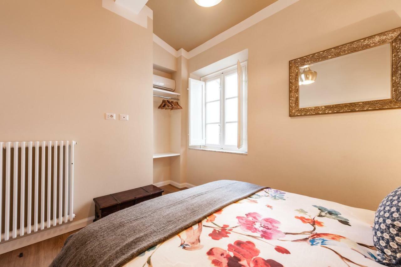 Affordable Suite With A View In The Heart Of Lucca Bagian luar foto